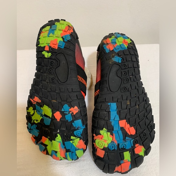 Kids Water Shoes, EU size 32/ US 1 - Picture 2 of 5
